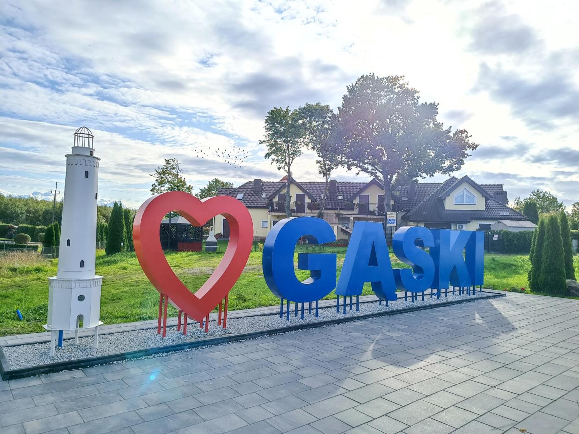 Zalotna Mewa Gaski Extérieur photo